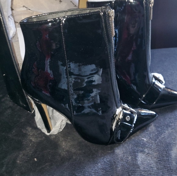 Women boot - Picture 3 of 3